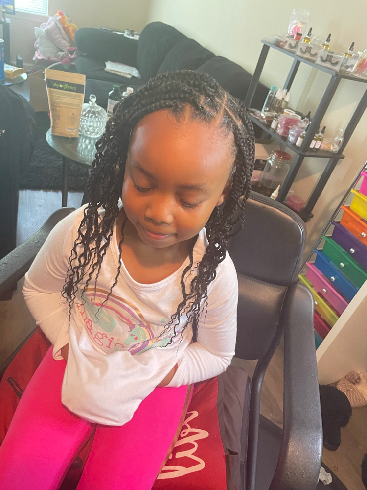 Kiddie Knotless Braids (ages 5-9)