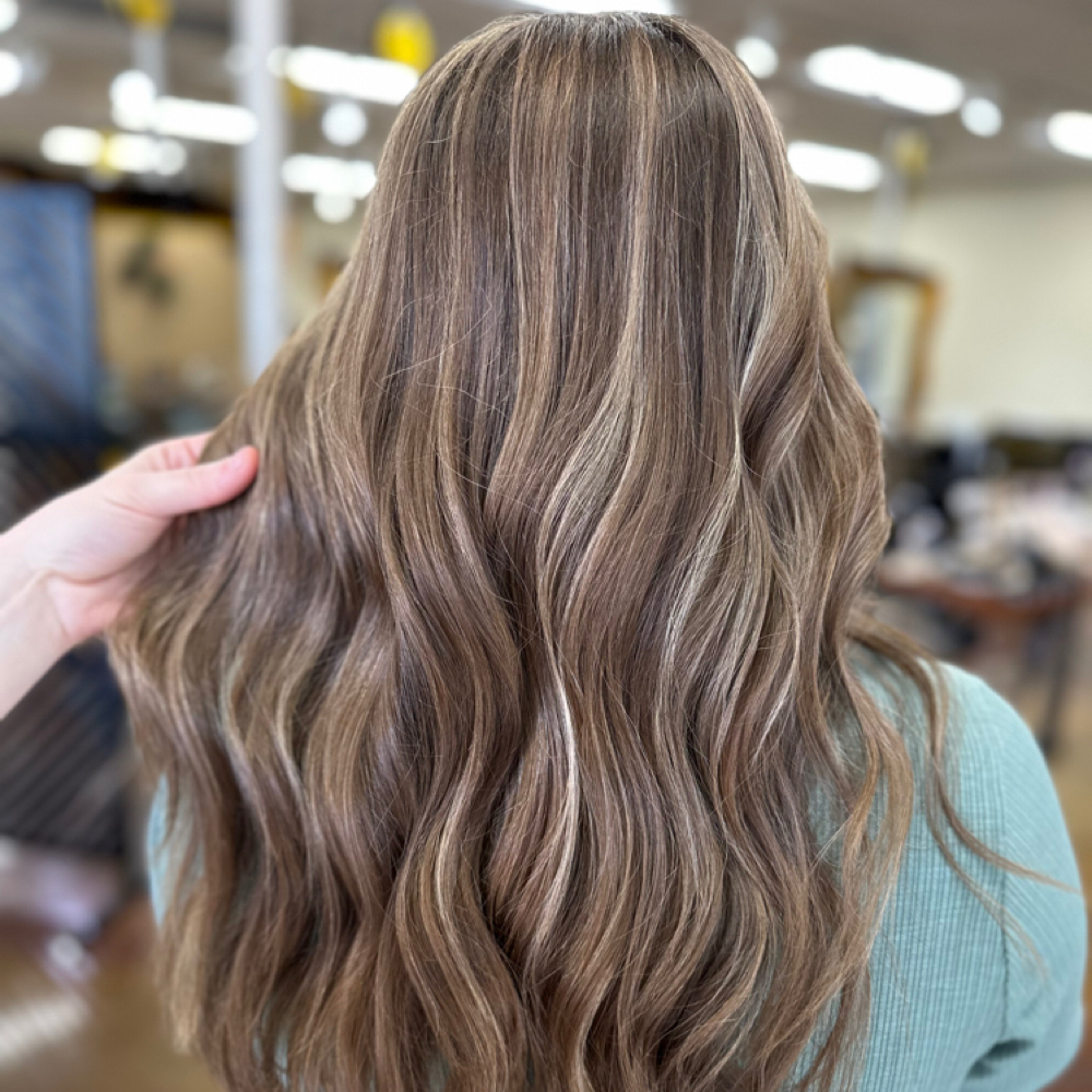 Style Class at PNW Blonding & Extensions in Puyallup, WA