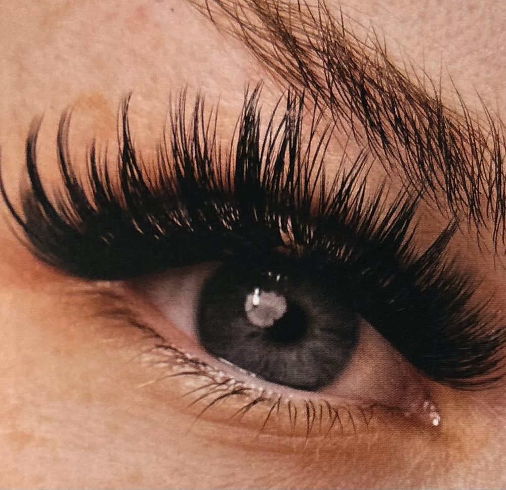 Mega Wispy Volume Touch Up