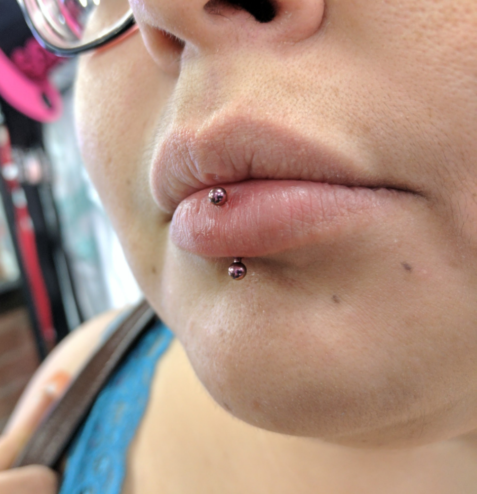 Vertical Labret