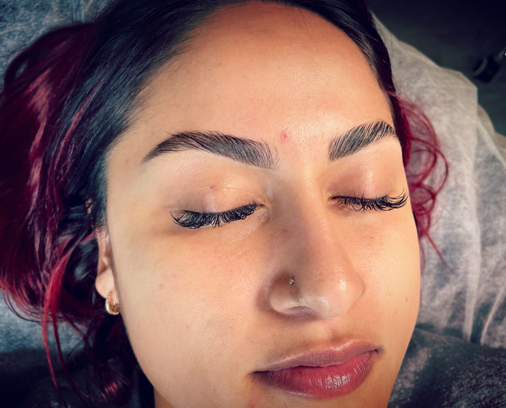 Brow Lamination & Tint