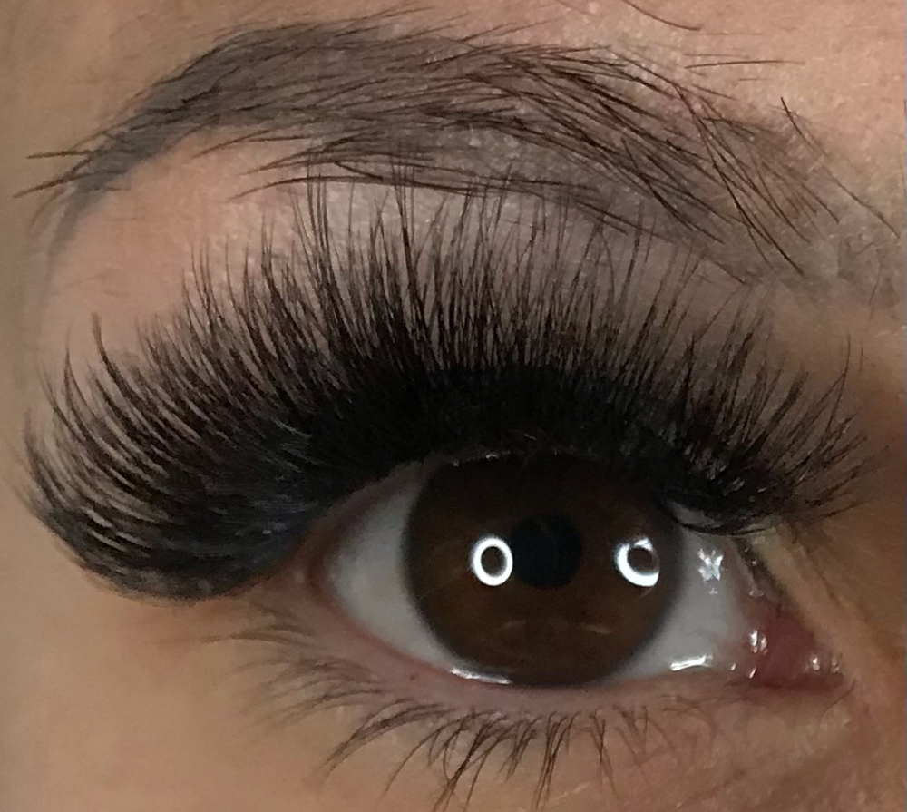 Volume Full Set Lashes