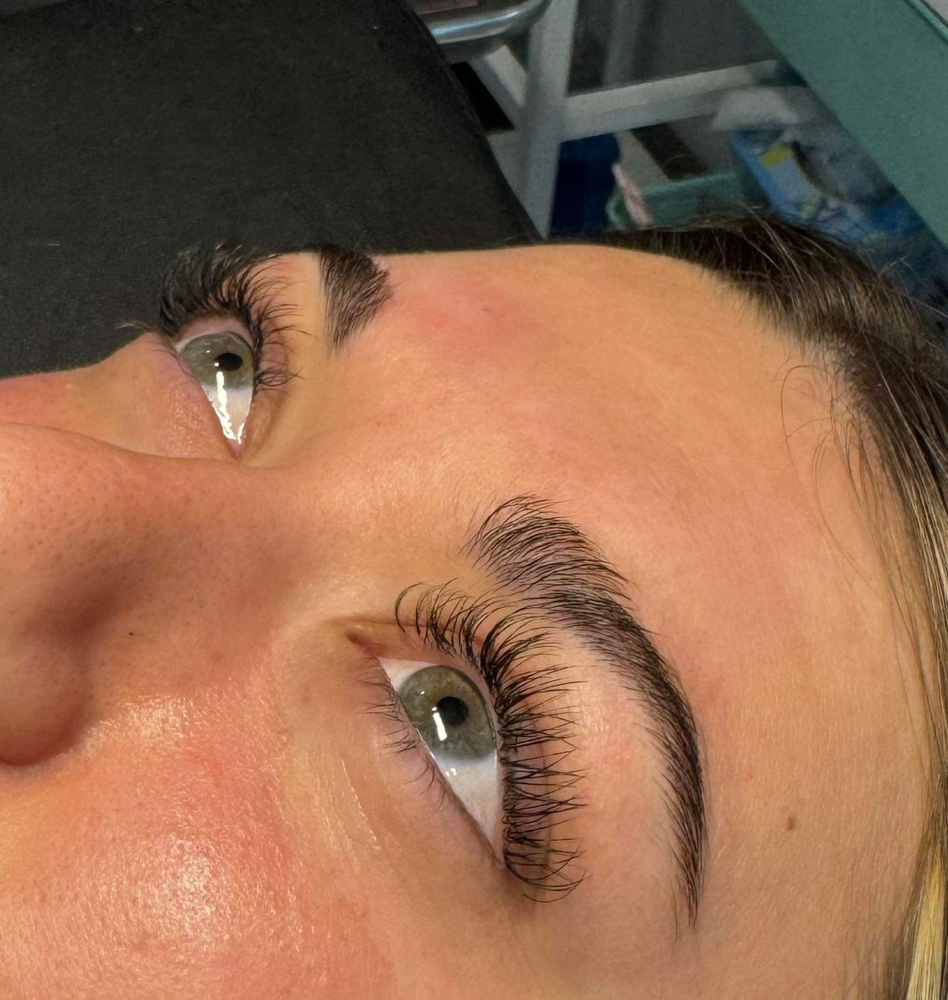 Hybrid Lash Extensions + Fills