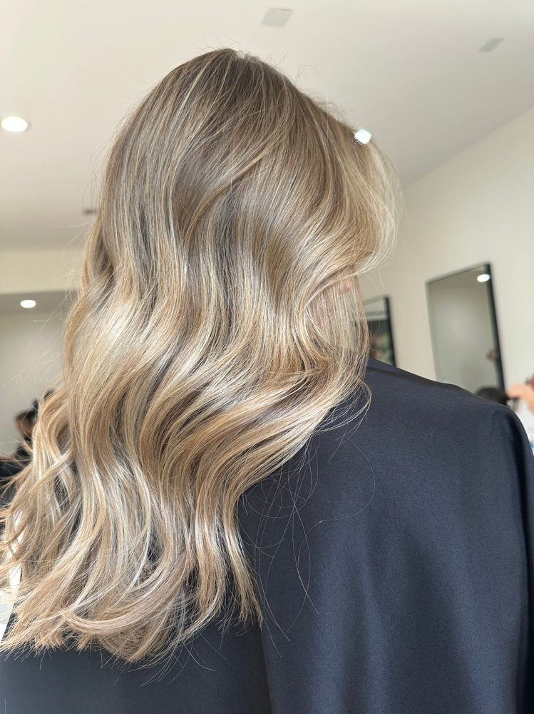 Blowout at Erica Brunson Schertz in Dallas, TX
