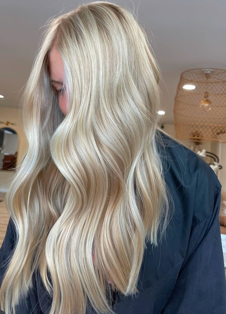 Shampoo & Blowdry
