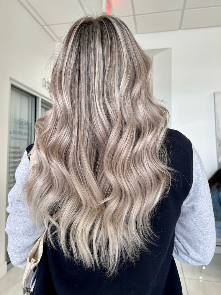 Extreme Blonde Balayage/ Highlights