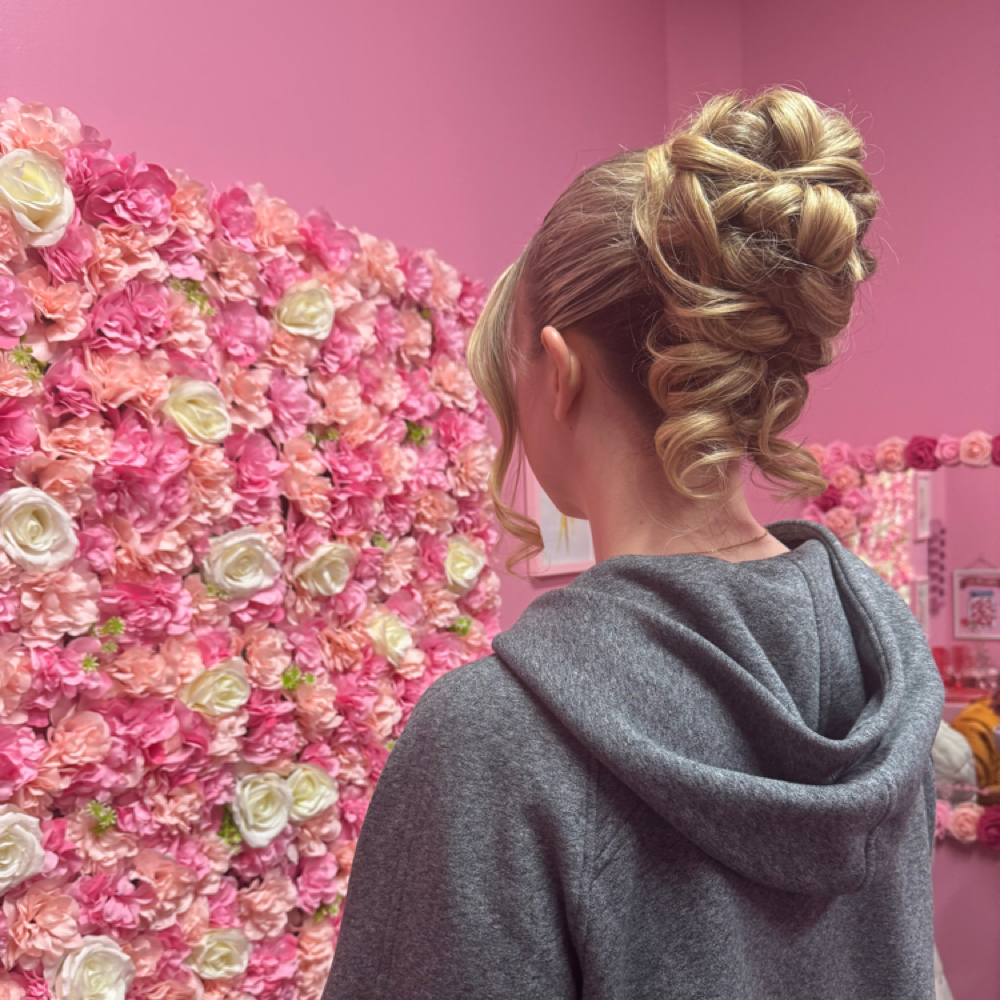 UPDO π at DINADOESGLAM in Philadelphia, PA