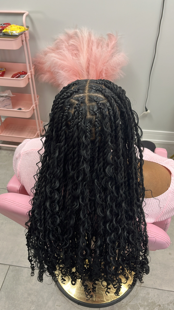 Medium BOHO Island Twist at Luxuryybraidsbyshar in Homewood, IL