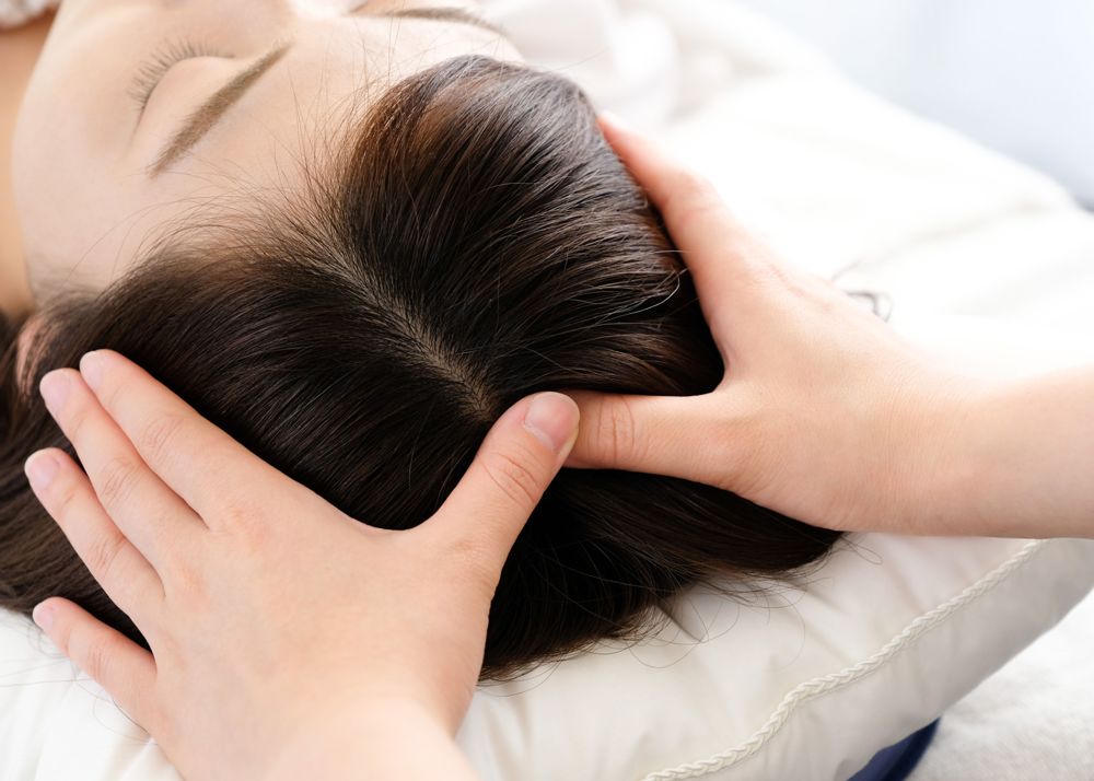 Scalp & Brow Massage (Brow Add On)