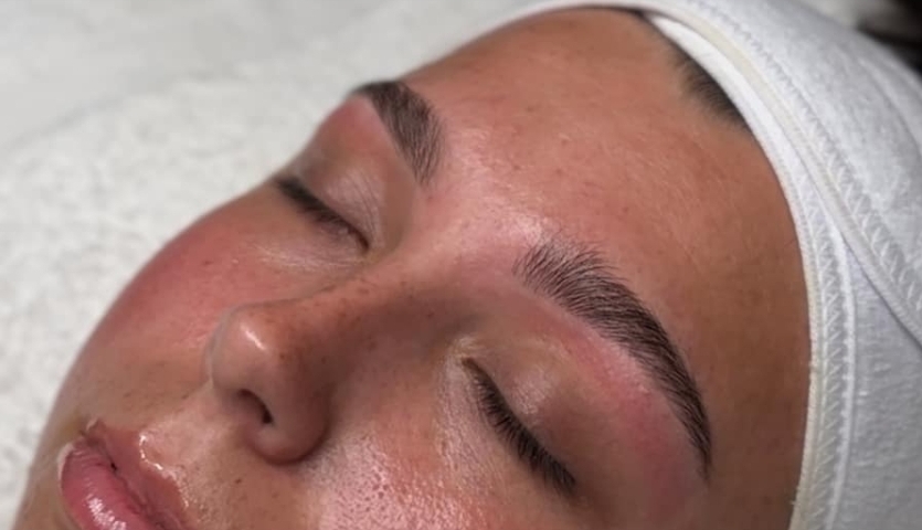 SB Brow Wax + Tint