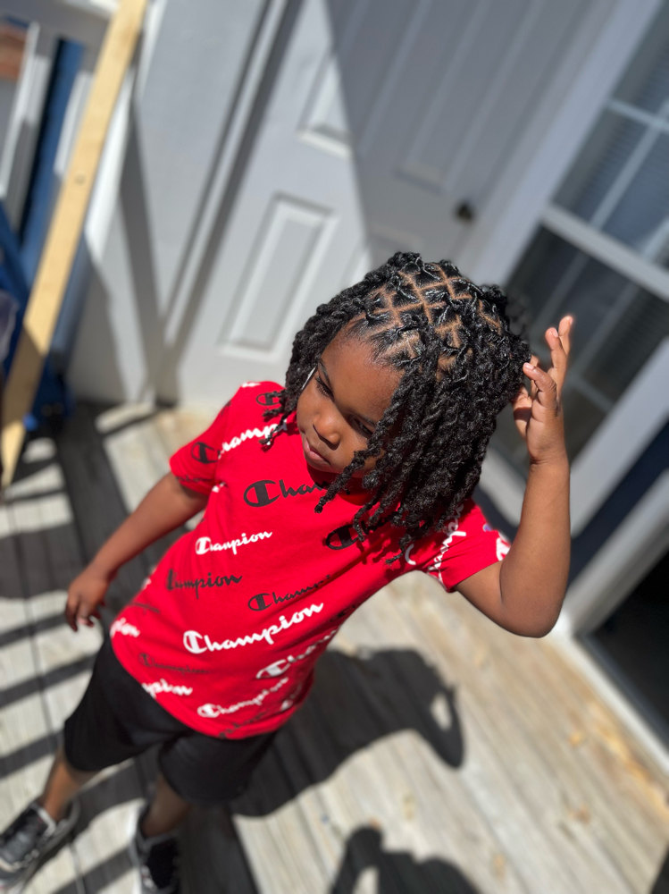 Kids Locs (Retwist & Style ONLY)