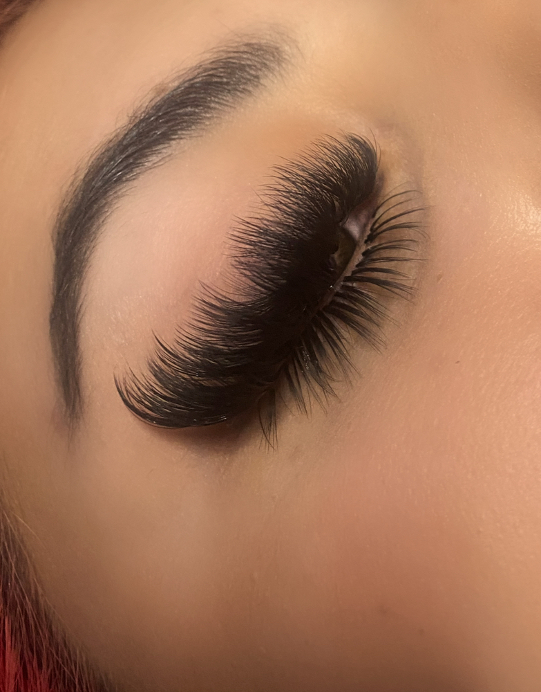 Mega Volume Lash Extensions
