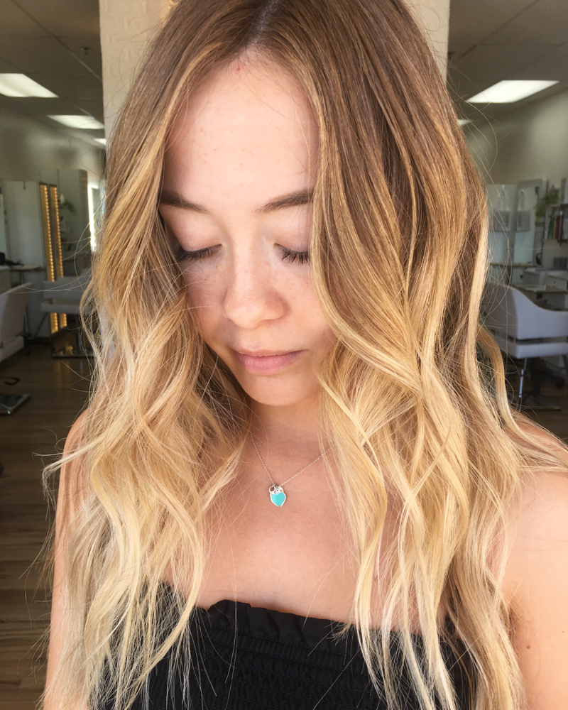 Partial Balayage• The Lived-In Look