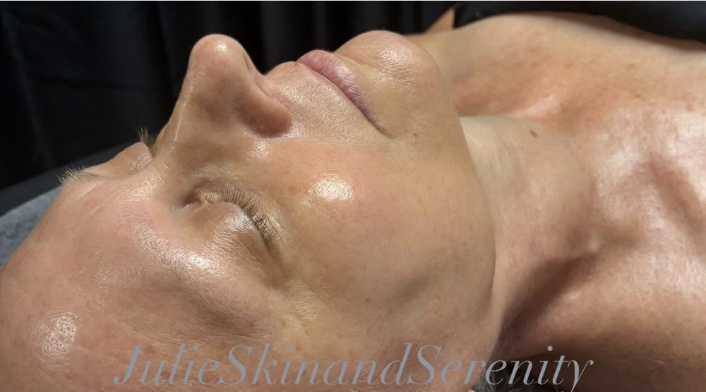 Glow Facial (75 Min)