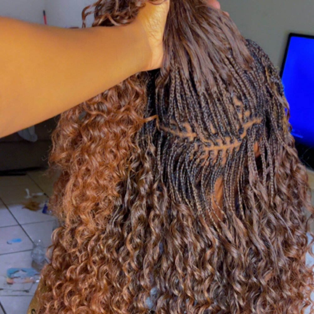 Micro Braids Using Signature Bulk H at E-Money Braidz in Memphis, TN