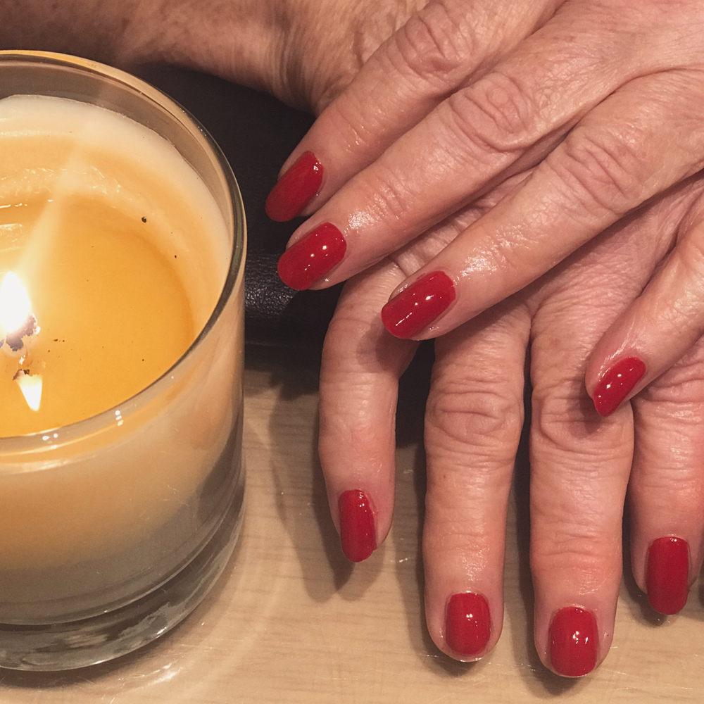 Mobile Nail  With Polish