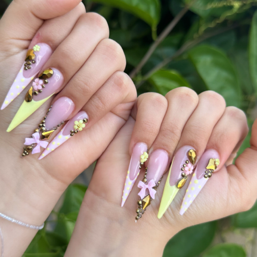 Acrylic full set (XL) at Bonita Beauty Bar in Fontana, CA