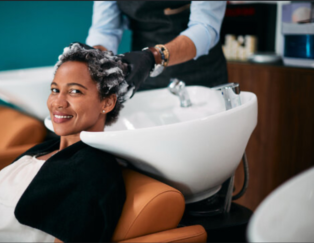 Wash,Blow & Style
