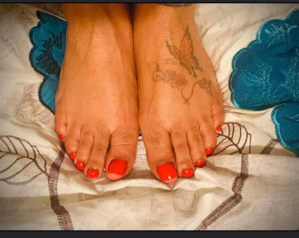 Deluxe Pedicure