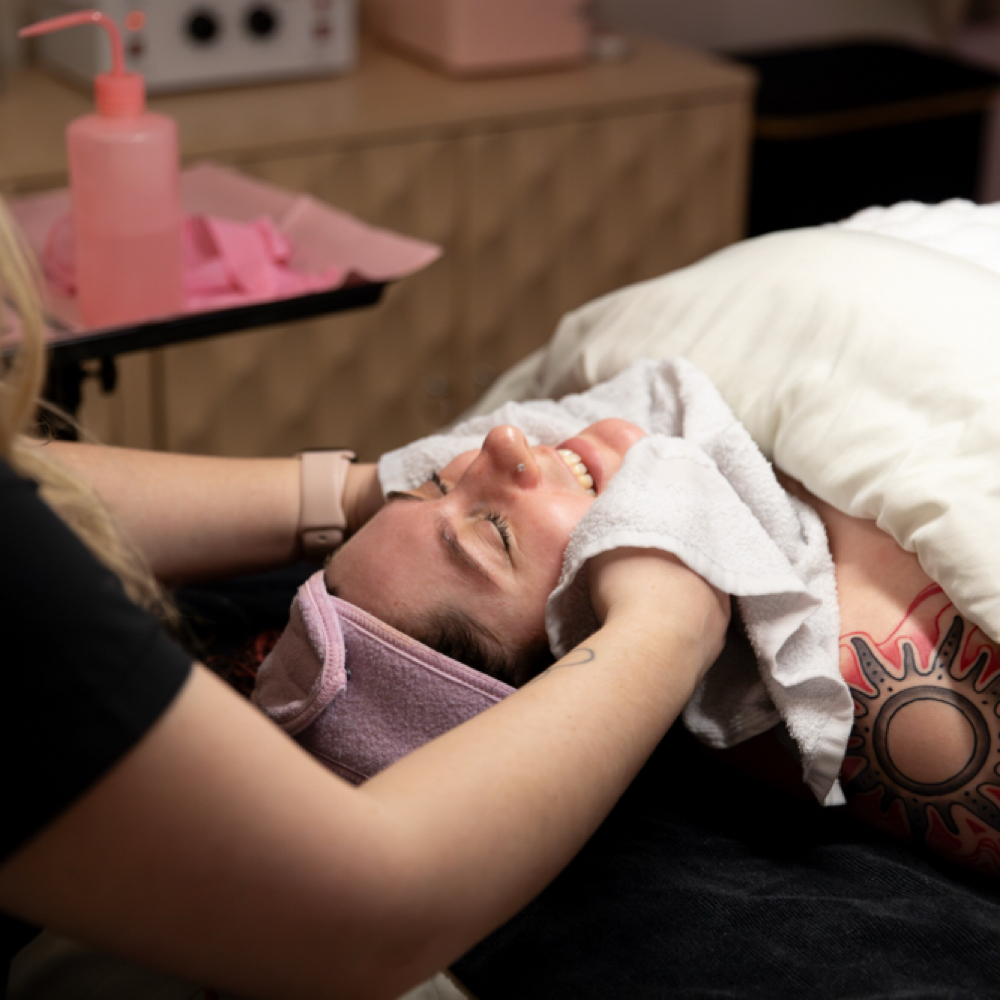 Winter Skin Rescue at Skin Magician Studios in Kansas City, MO