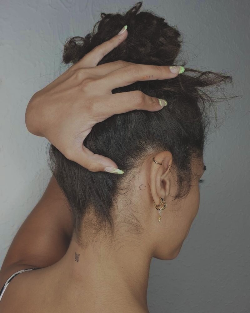 Back Of Neck Wax