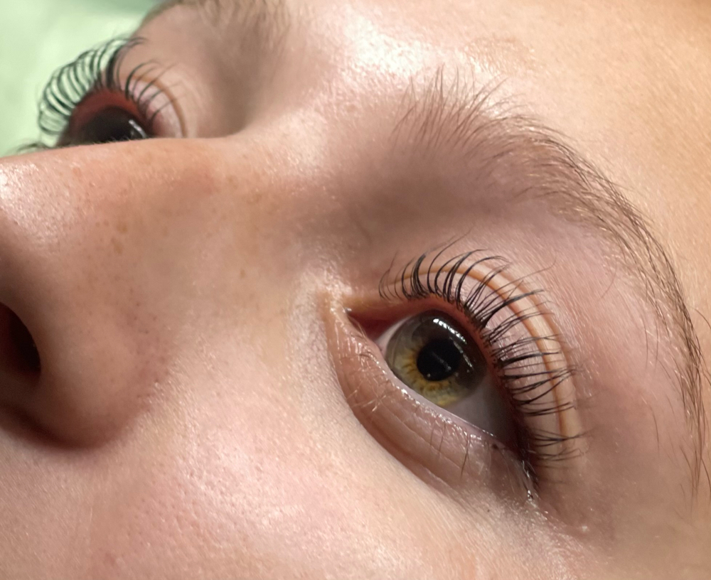 Lash Lift And Tint