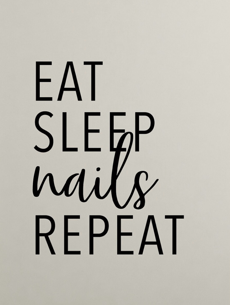 Chrome at Luxe Nails in Hampton, NE