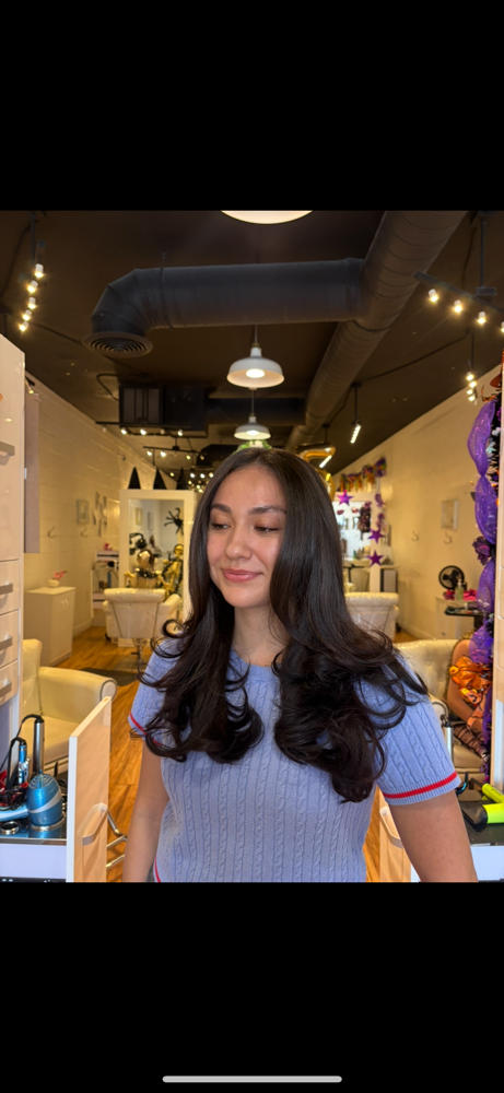 blow out add on at Adri’s Chair in Bakersfield, CA