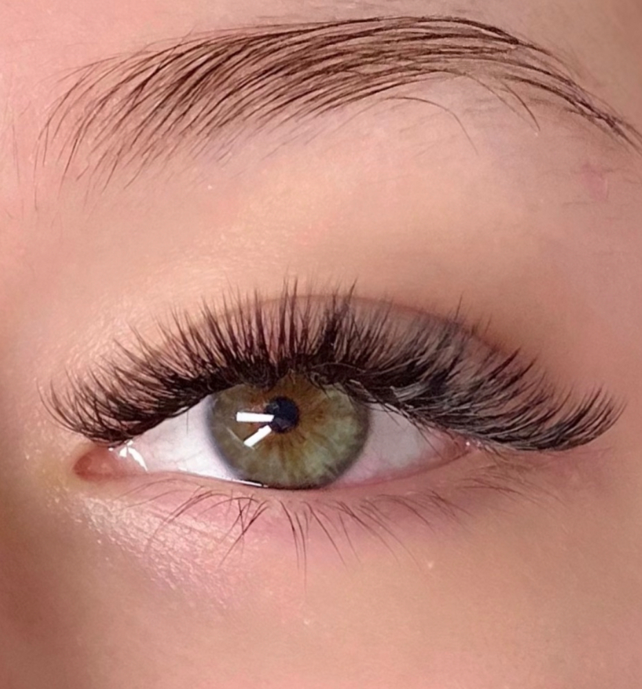 Hybrid Lashes