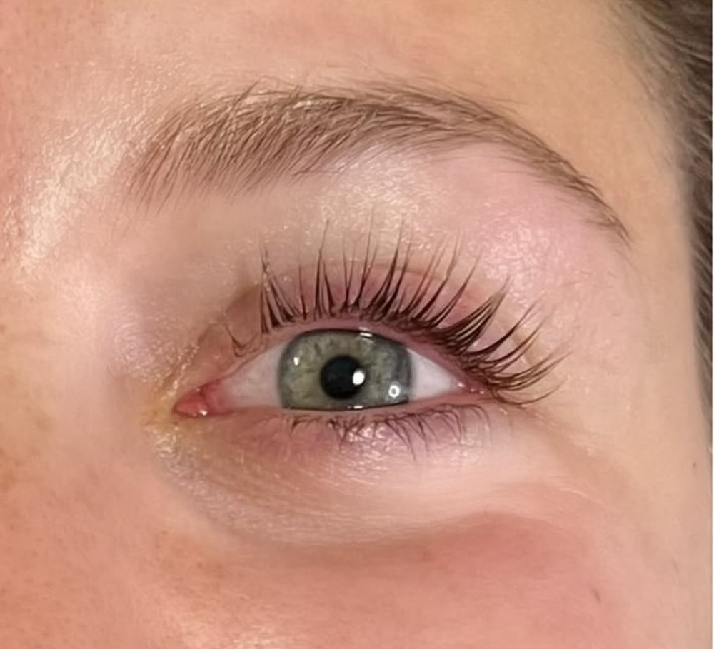 Lash enhancing