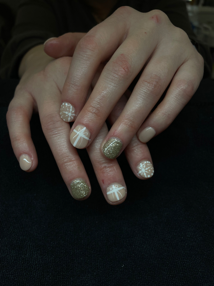 Medium Nail Art