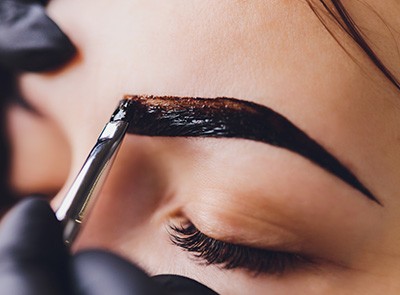 Brow Tinting