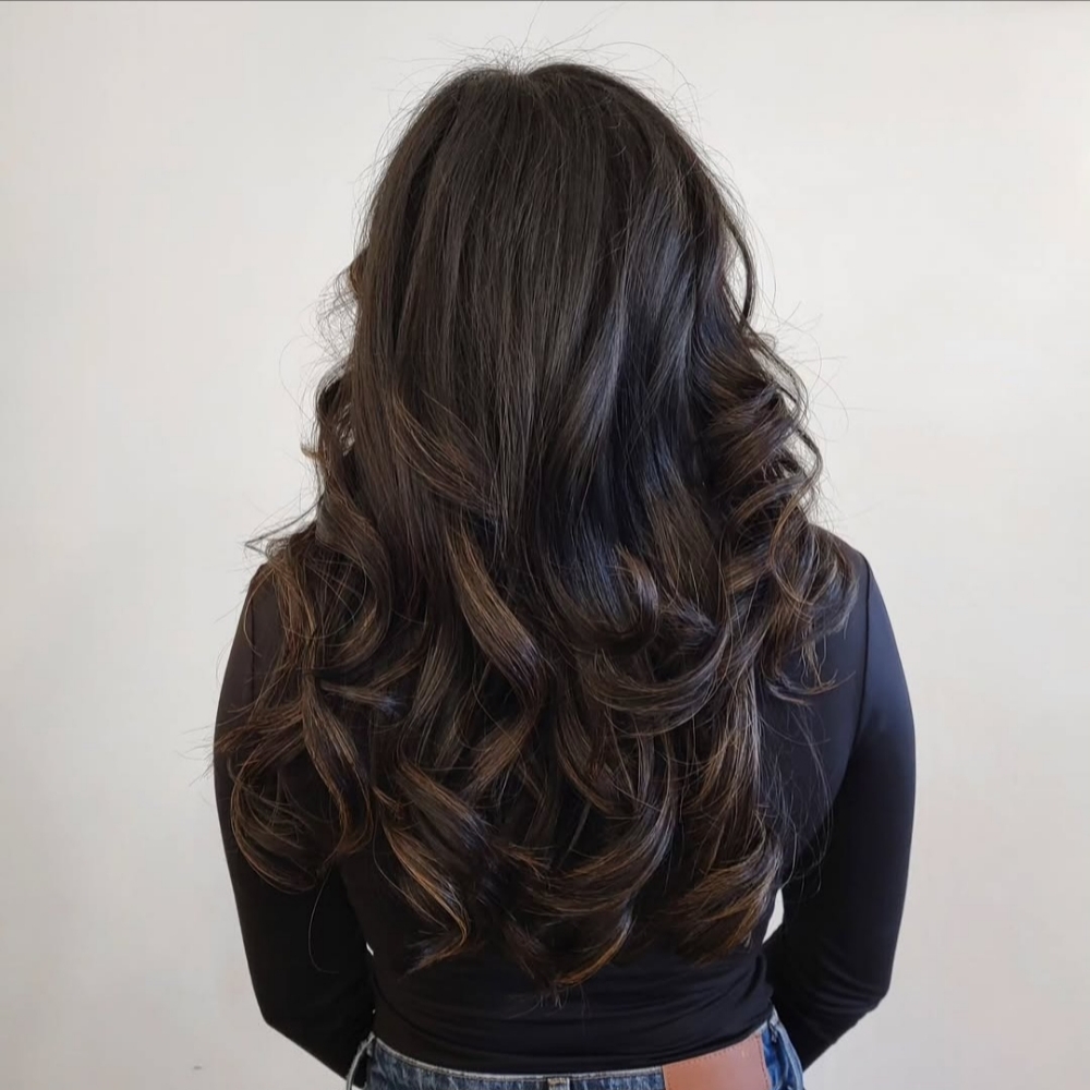 BLOWOUT / STYLE at Shea Eliz Salon in Houston, TX