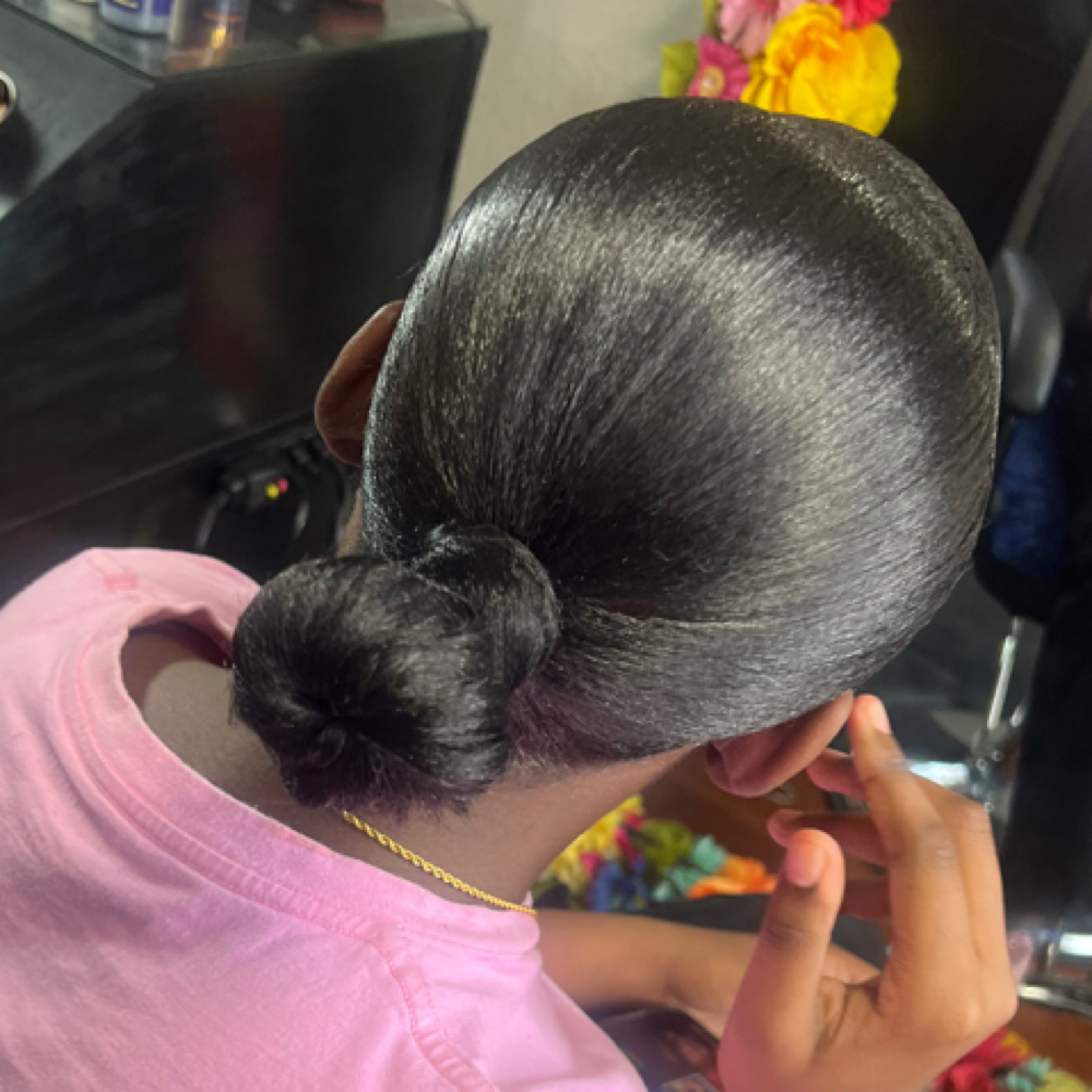 Low Knot Bun(NATURAL)(hair Incld) at Giftedbeauty360 in Jacksonville, FL