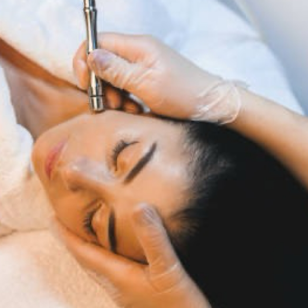 Microdermabrasion De'collate Add On at Dermalove Aesthetics in Portland, OR