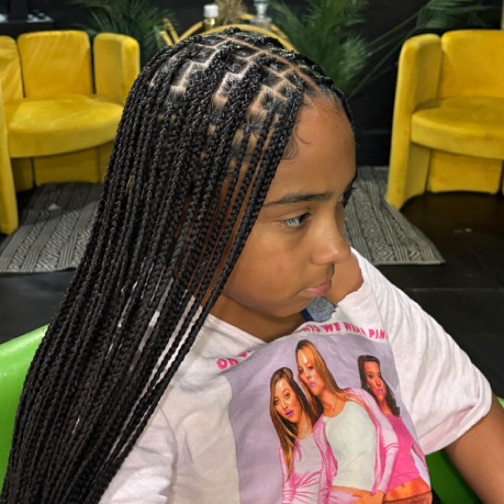 (11-13 yr old) Knotless Braids. at CHATTANOOGA BEAUTY LOUNGE in Chattanooga, TN