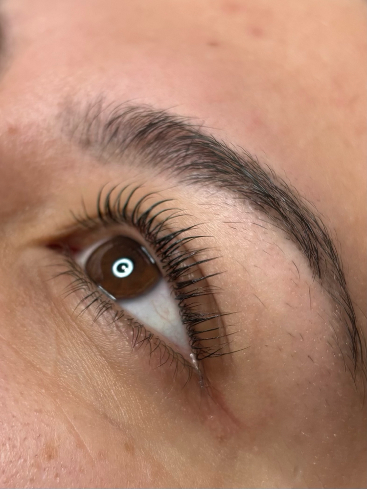 Lash Lift And Tint