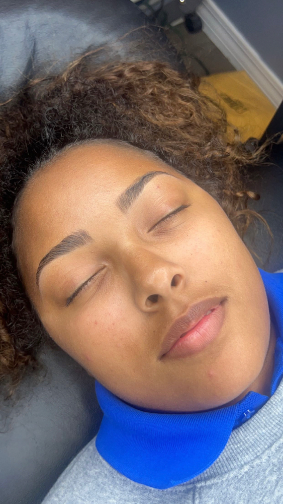 Eyebrows Waxing/Tint Services