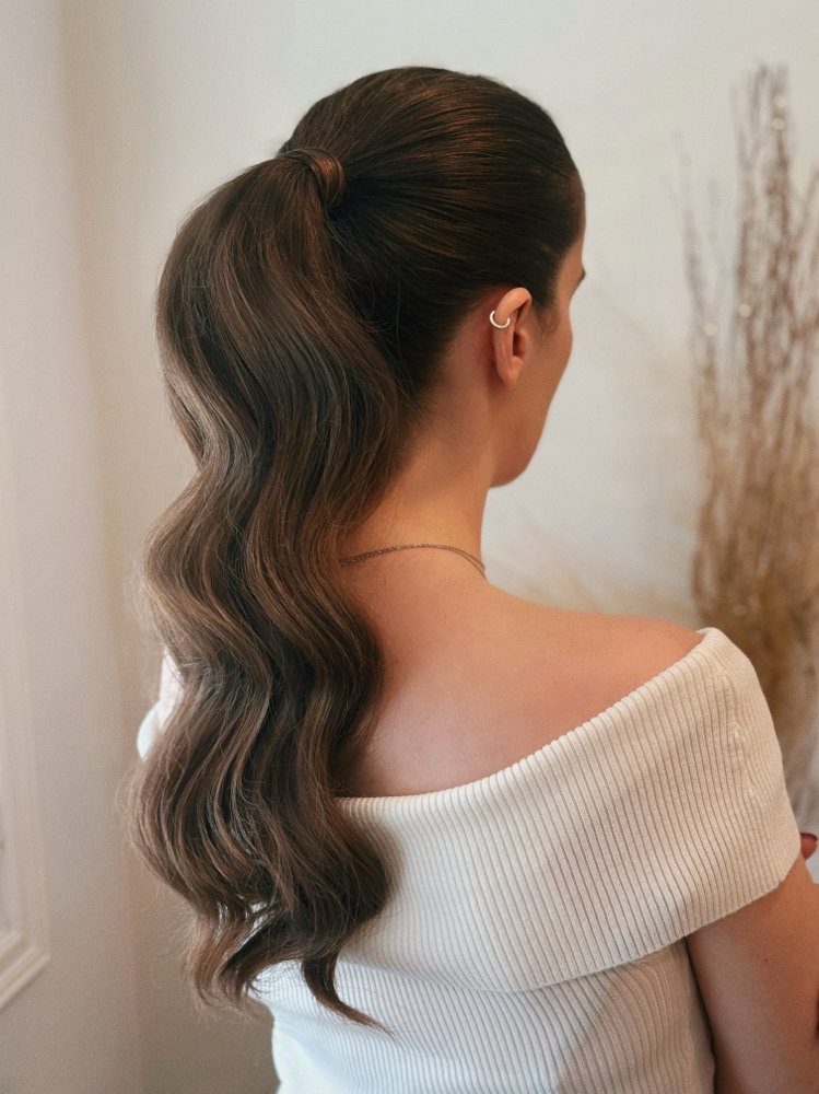 Travel service for hair and makeup