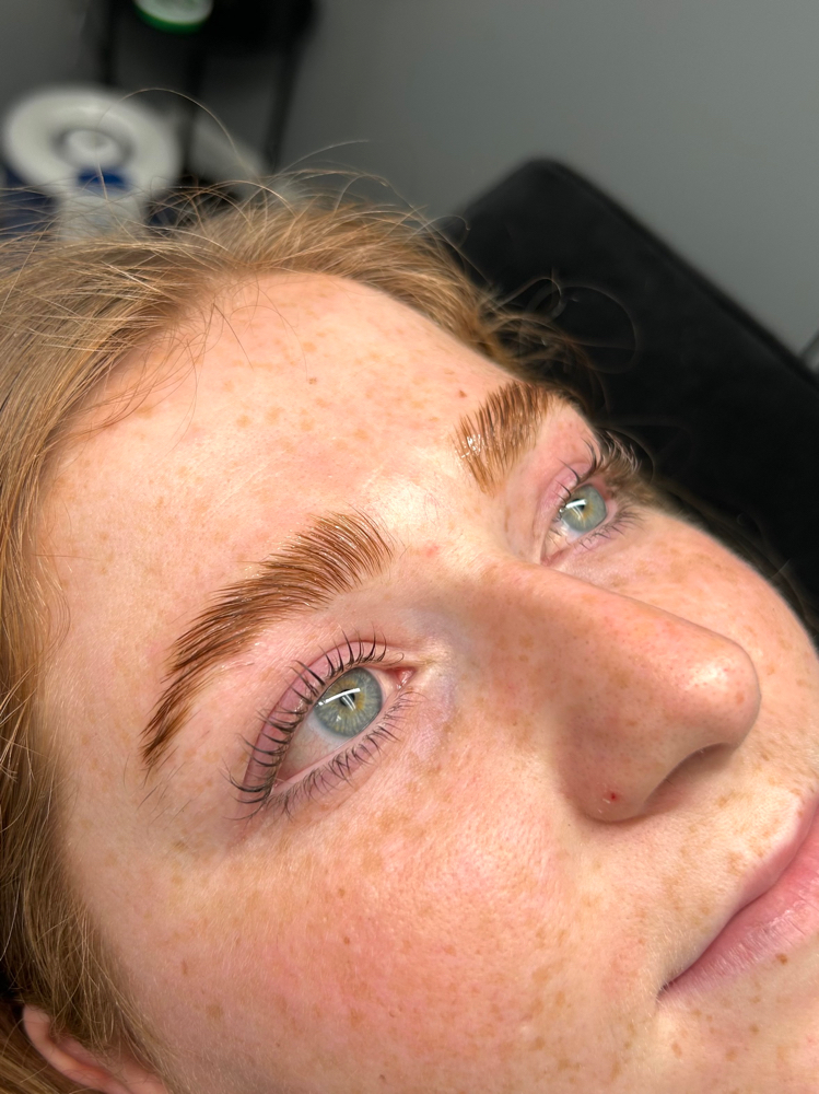 Eyelash lift & tint