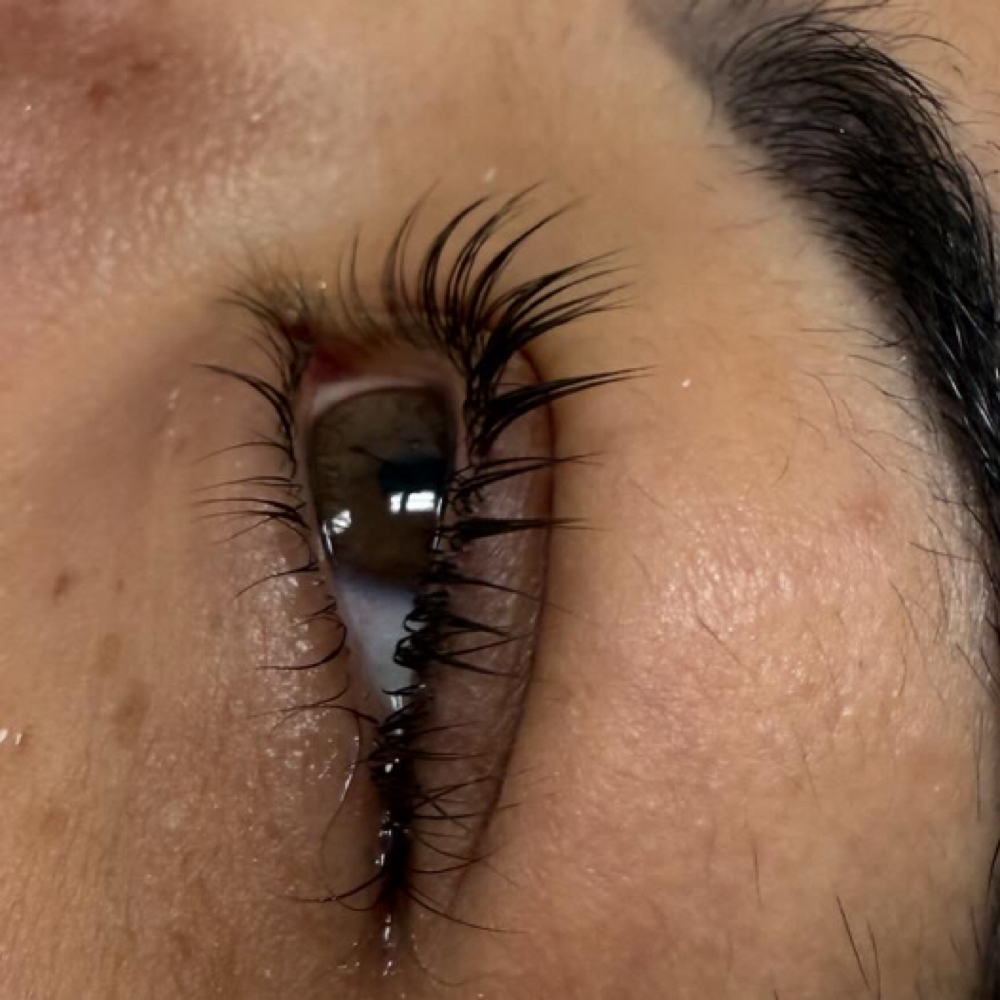 Lash Lift at SONG SKIN  & BEAUTY STUDIO in Mentor, OH