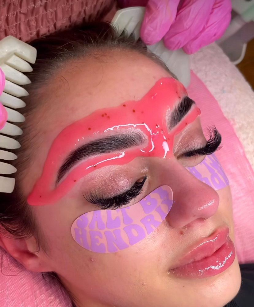 Brow Deluxe Service ✨