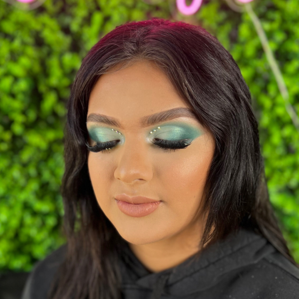 Creative glam at Jacynda’s Beauty Haven in Rockford, IL