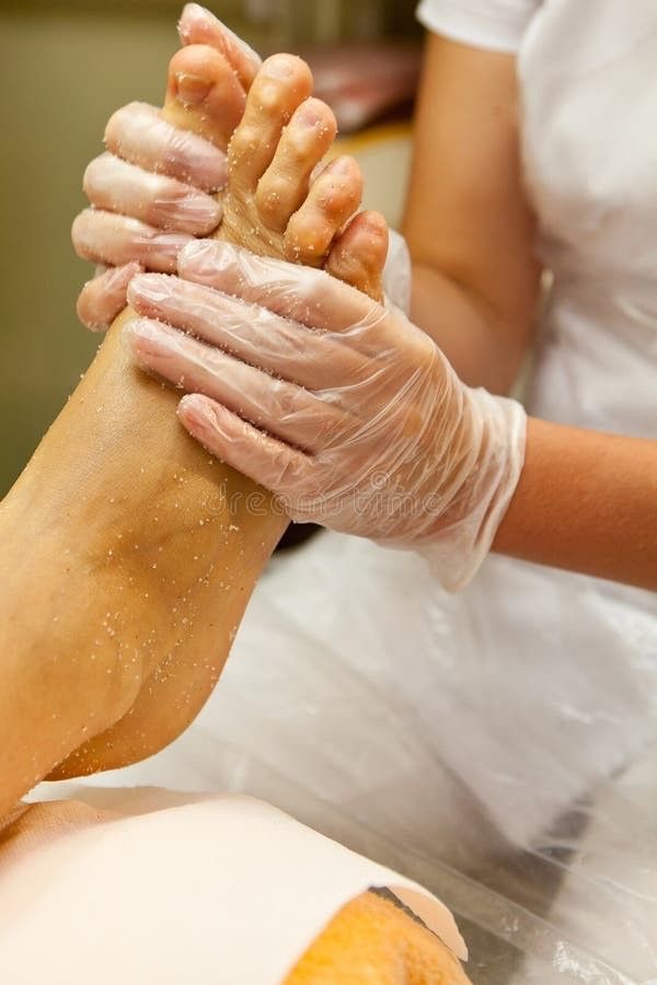 2. Crystal Pedicure