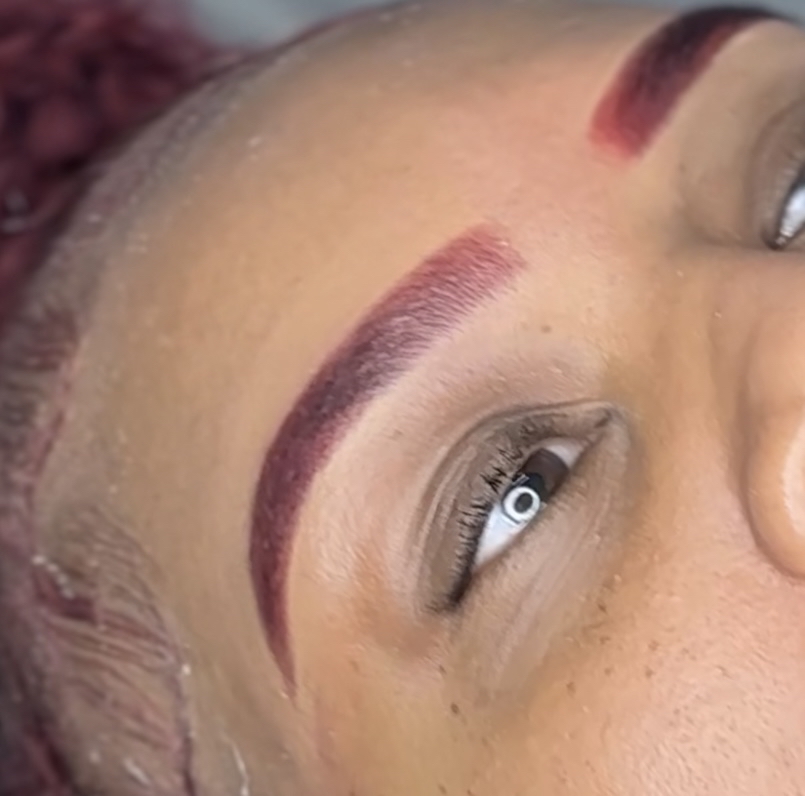 Brow Dye / Tint