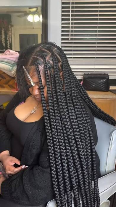 Large Knotless Braids