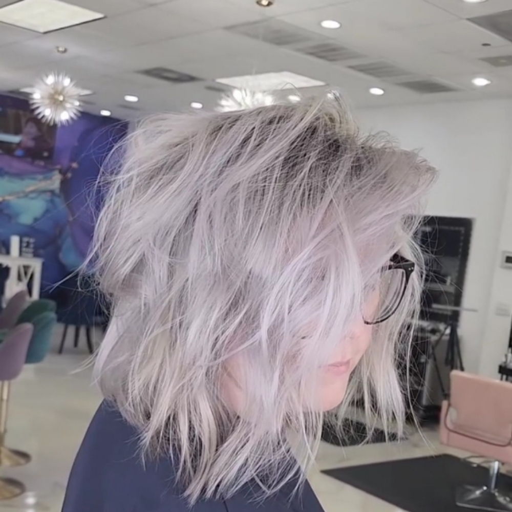 Bleach Out (Full Head Bleaching) at Miah Worthwhile in San Antonio, TX