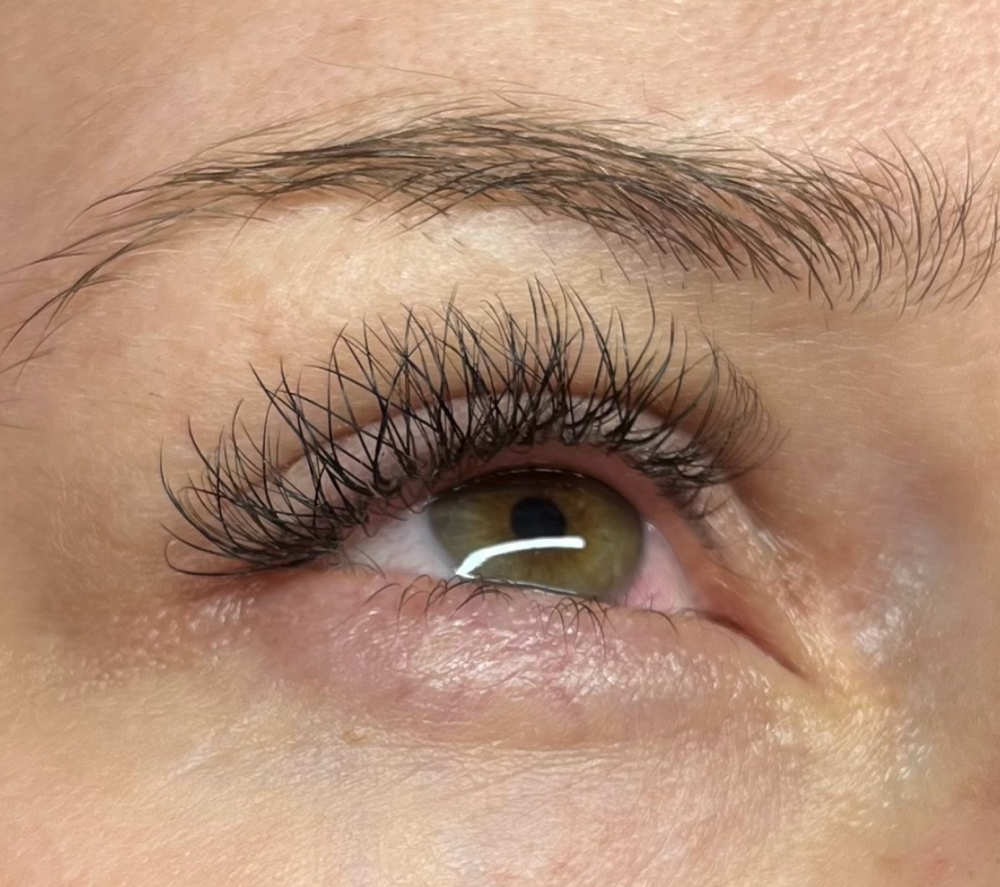 Y Lash Full Set at Retro Glow Beauty Co in Enumclaw, WA