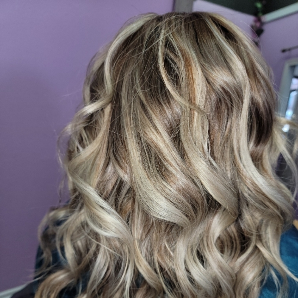 FULL HIGHLIGHT WITH CUT BASE COLOR