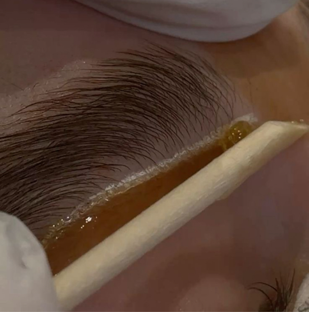 brow waxing